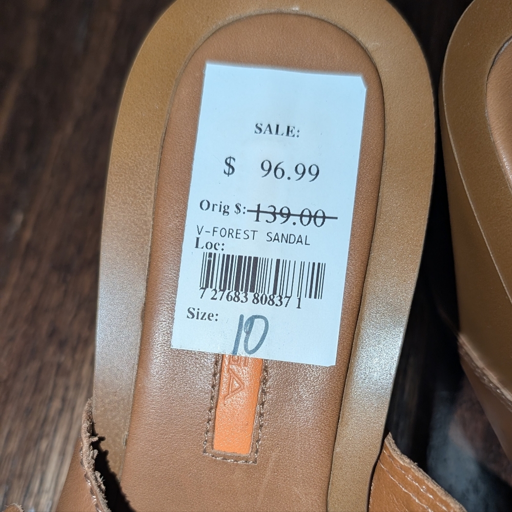 NWOB Via Spiga Wedge Sandals Criss Cross Buckle Detail Camel Tan - Picture 8 of 9